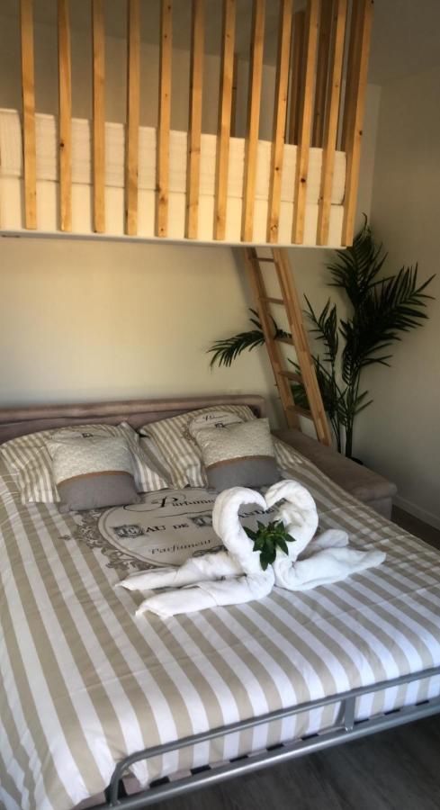 Charmante Maisonnette Avec Terrasse à 100m De La Casa de Férias Langrune-sur-Mer
